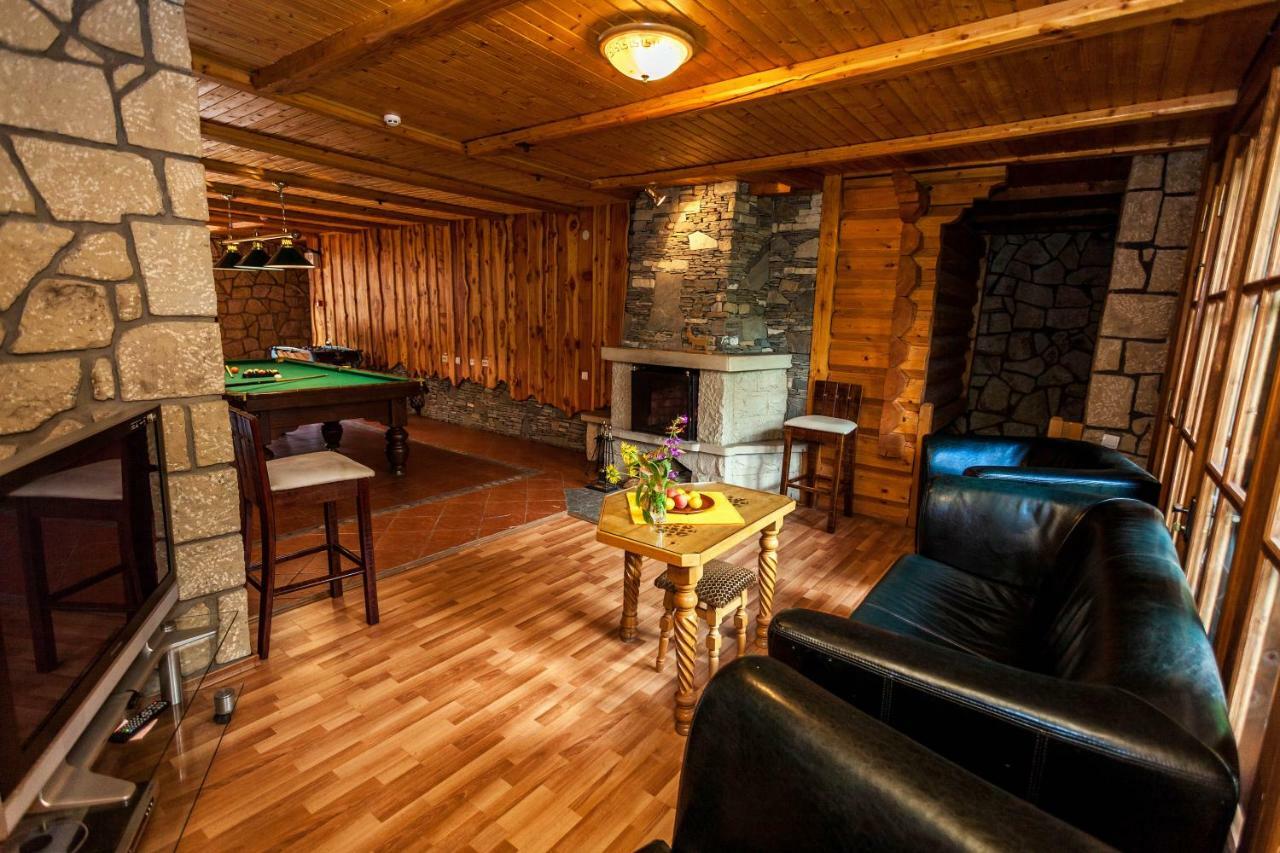 Альпина Hotel Jaremcse Kültér fotó