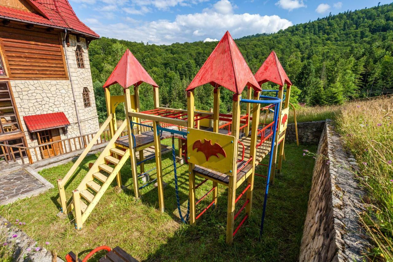 Альпина Hotel Jaremcse Kültér fotó