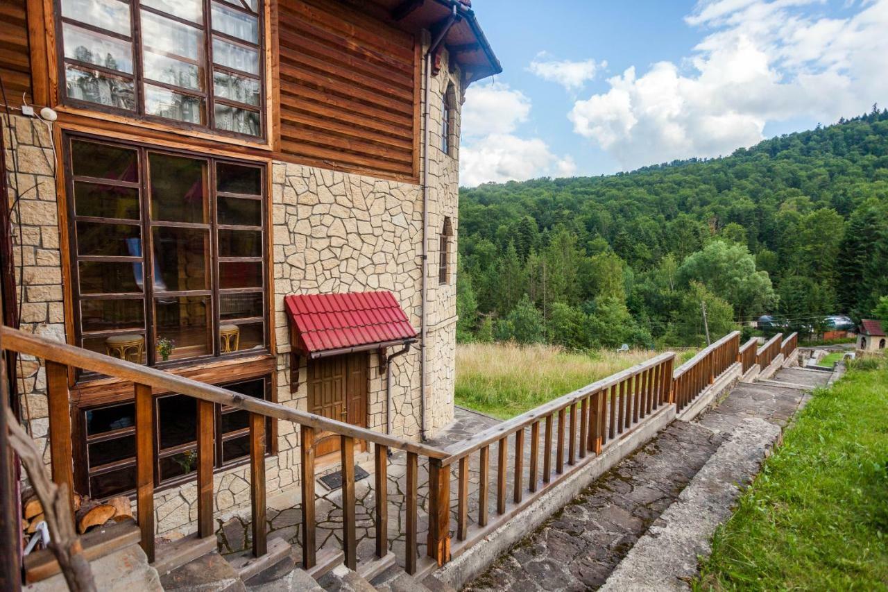 Альпина Hotel Jaremcse Kültér fotó