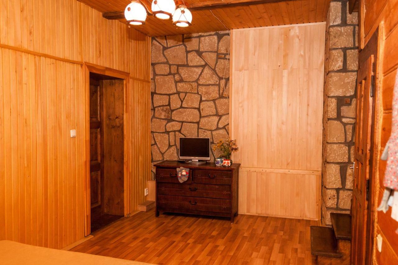 Альпина Hotel Jaremcse Kültér fotó