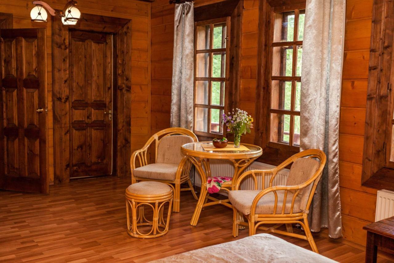 Альпина Hotel Jaremcse Kültér fotó
