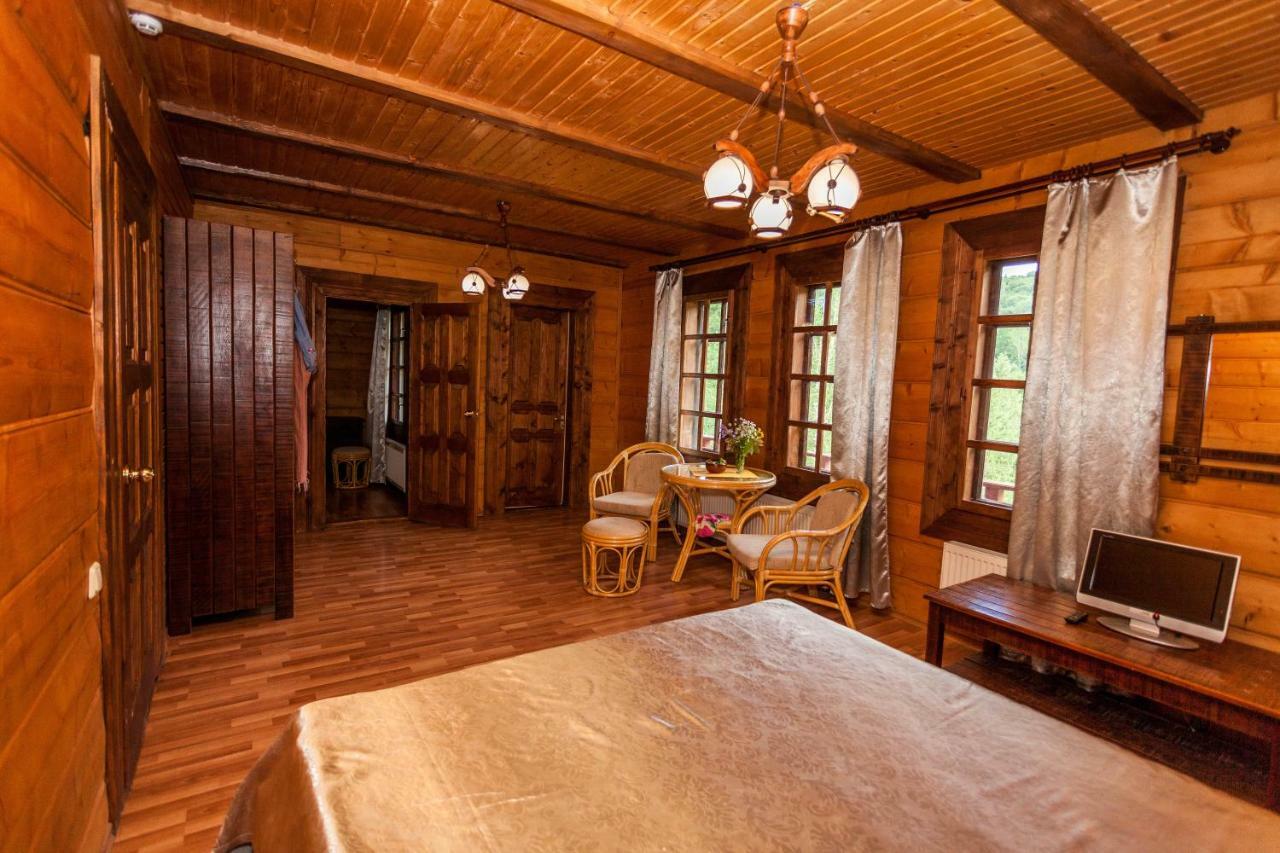 Альпина Hotel Jaremcse Kültér fotó